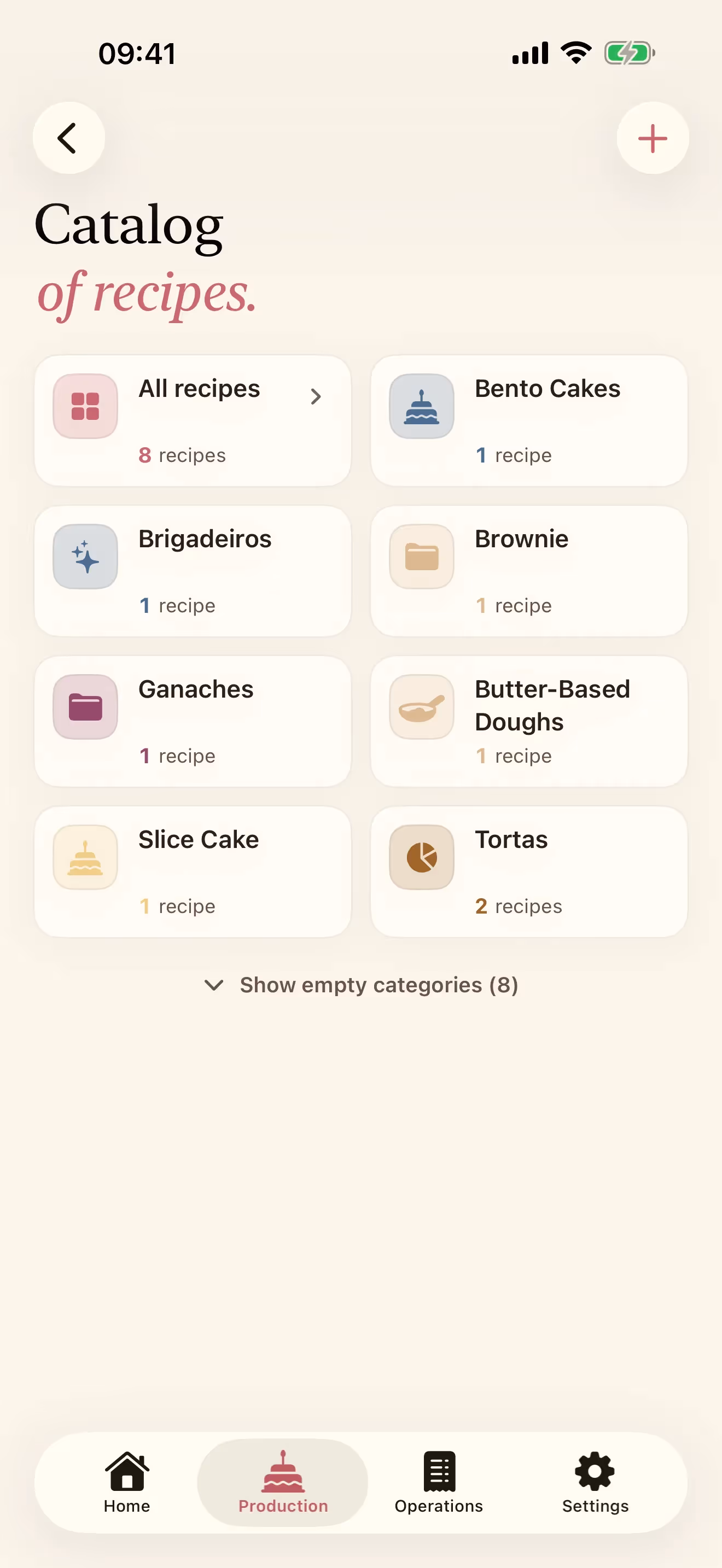 The Recipes screen in Receitório on iPhone, showing recipe categories with colored icons
